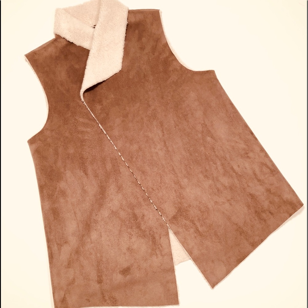 🆕 NWT Madison & Lola Faux Shearling Vest